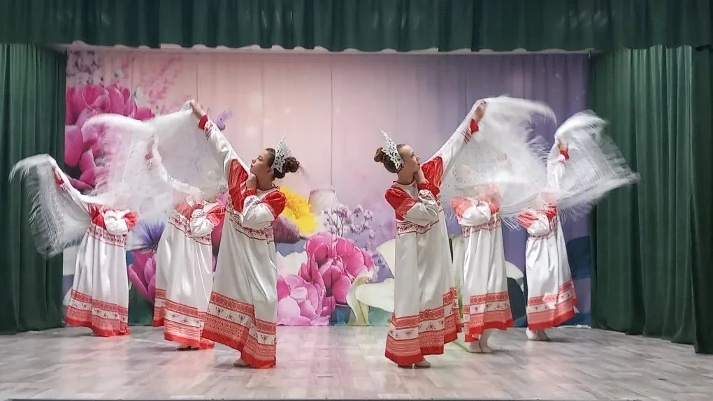 Праздничный концерт «Свет женщины, прекрасный и далёкий»!